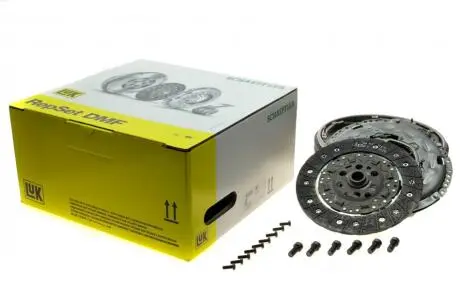 Комплект зчеплення з маховиком LUK 600 0016 00
